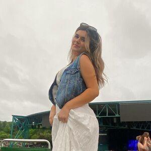 Meet your Posher, Carissa